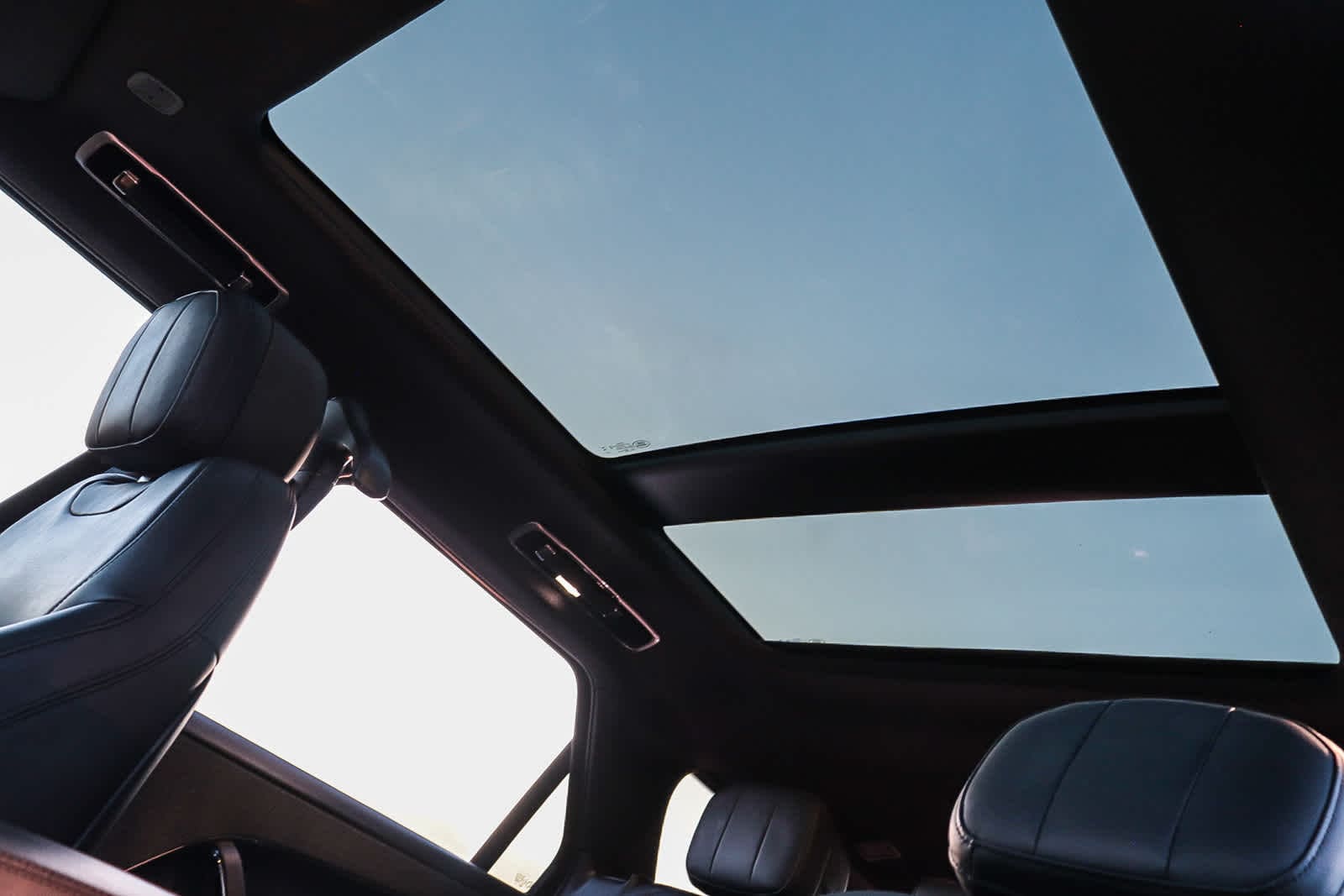 Thumbnail: 2023 Land Rover Range Rover Sport - 31