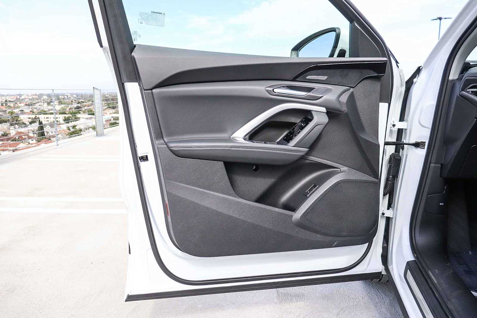 Thumbnail: 2025 Audi Q5 - 28