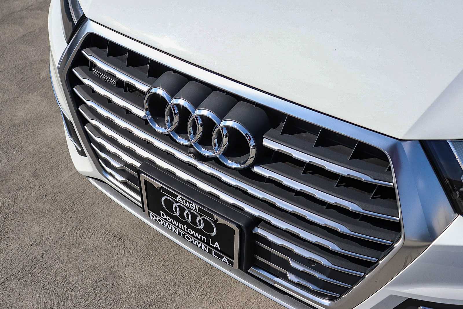 Thumbnail: 2017 Audi Q7 - 8