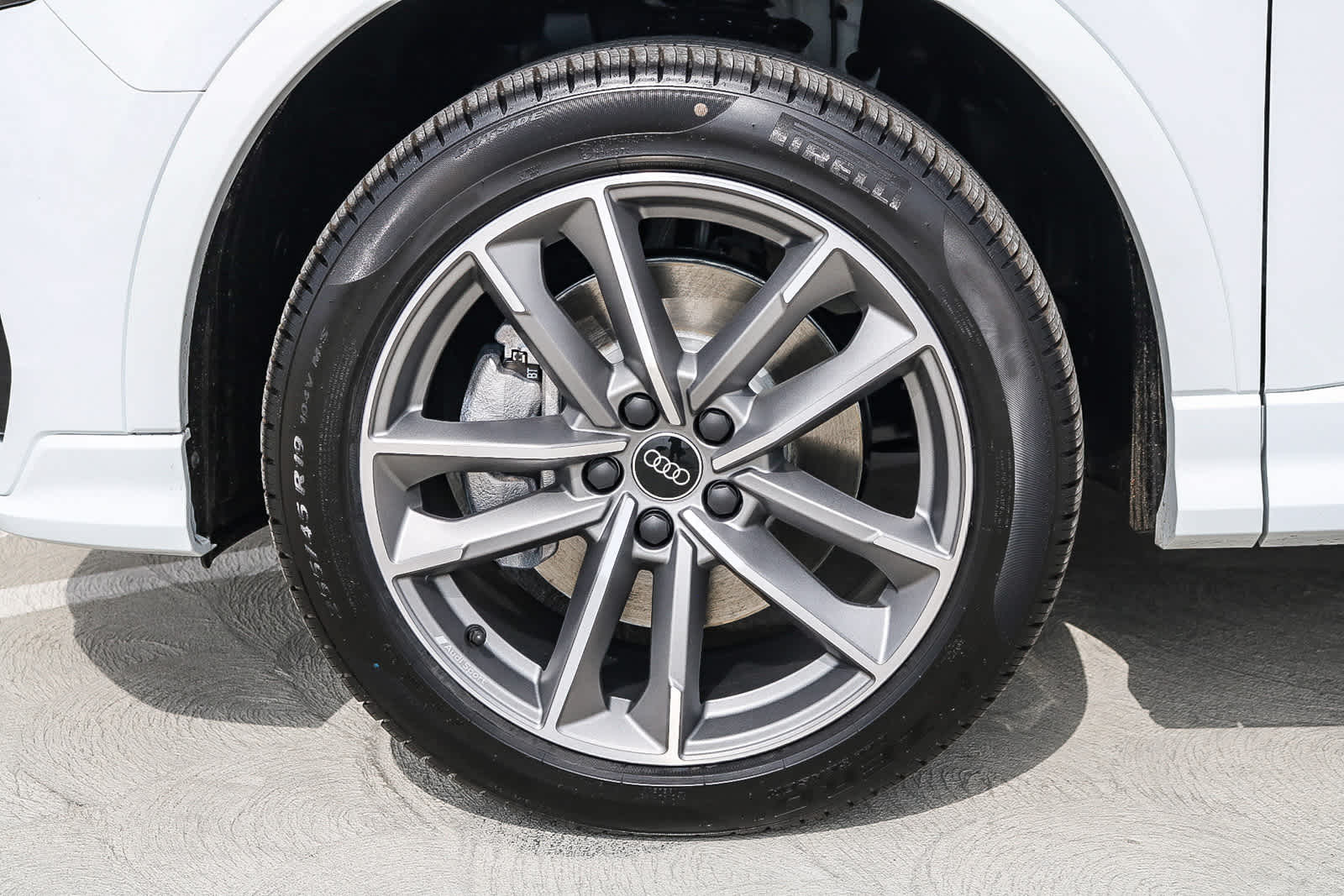 Thumbnail: 2025 Audi Q3 - 15