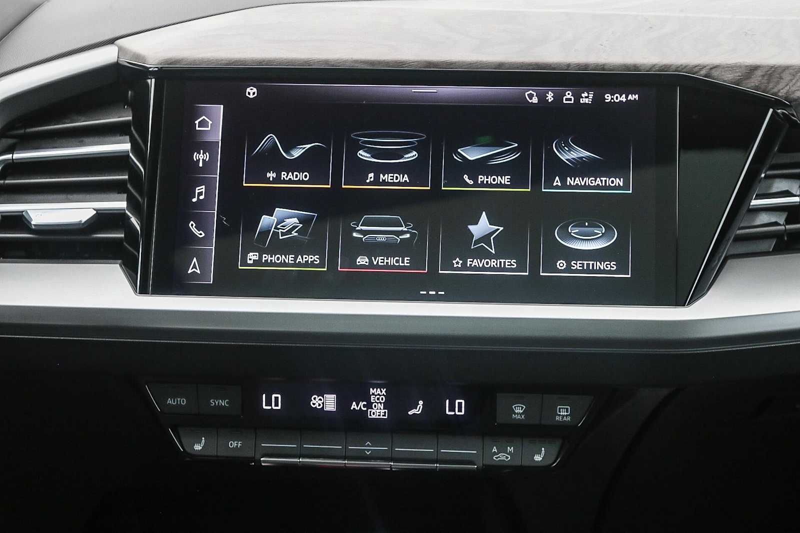 2024 Audi Q4 e-tron Prestige 14