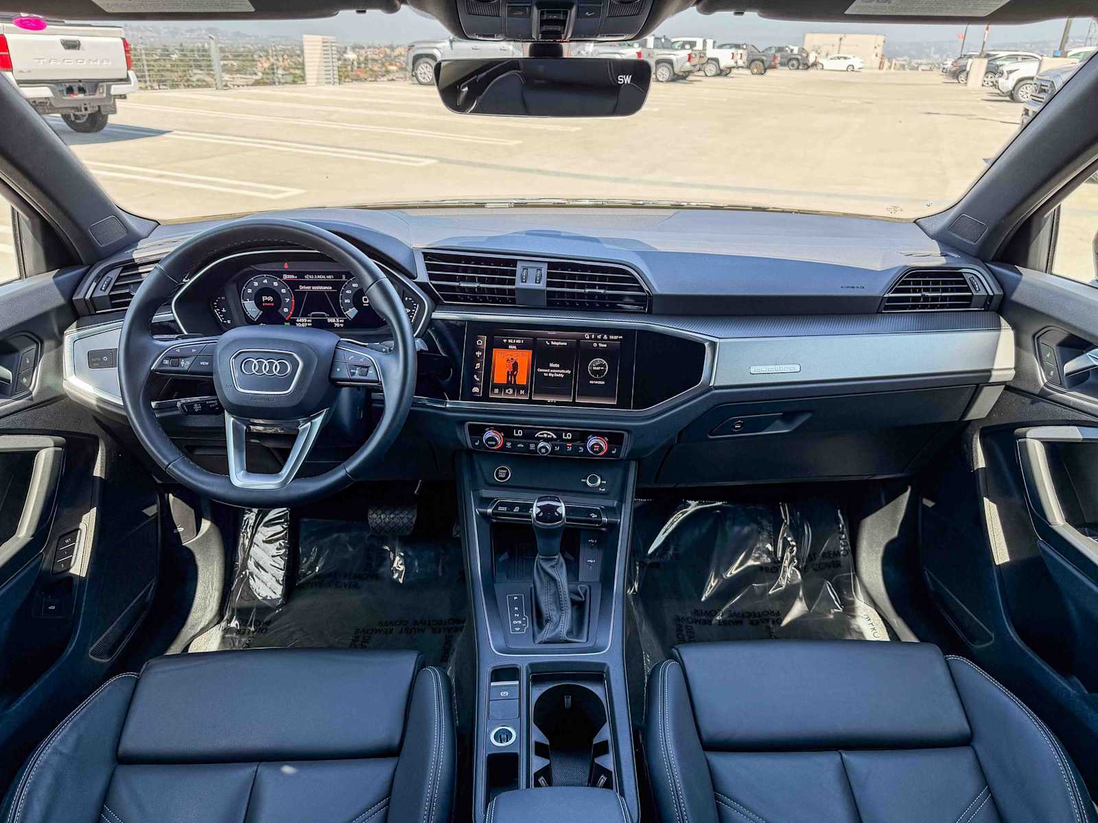 Thumbnail: 2025 Audi Q3 - 16