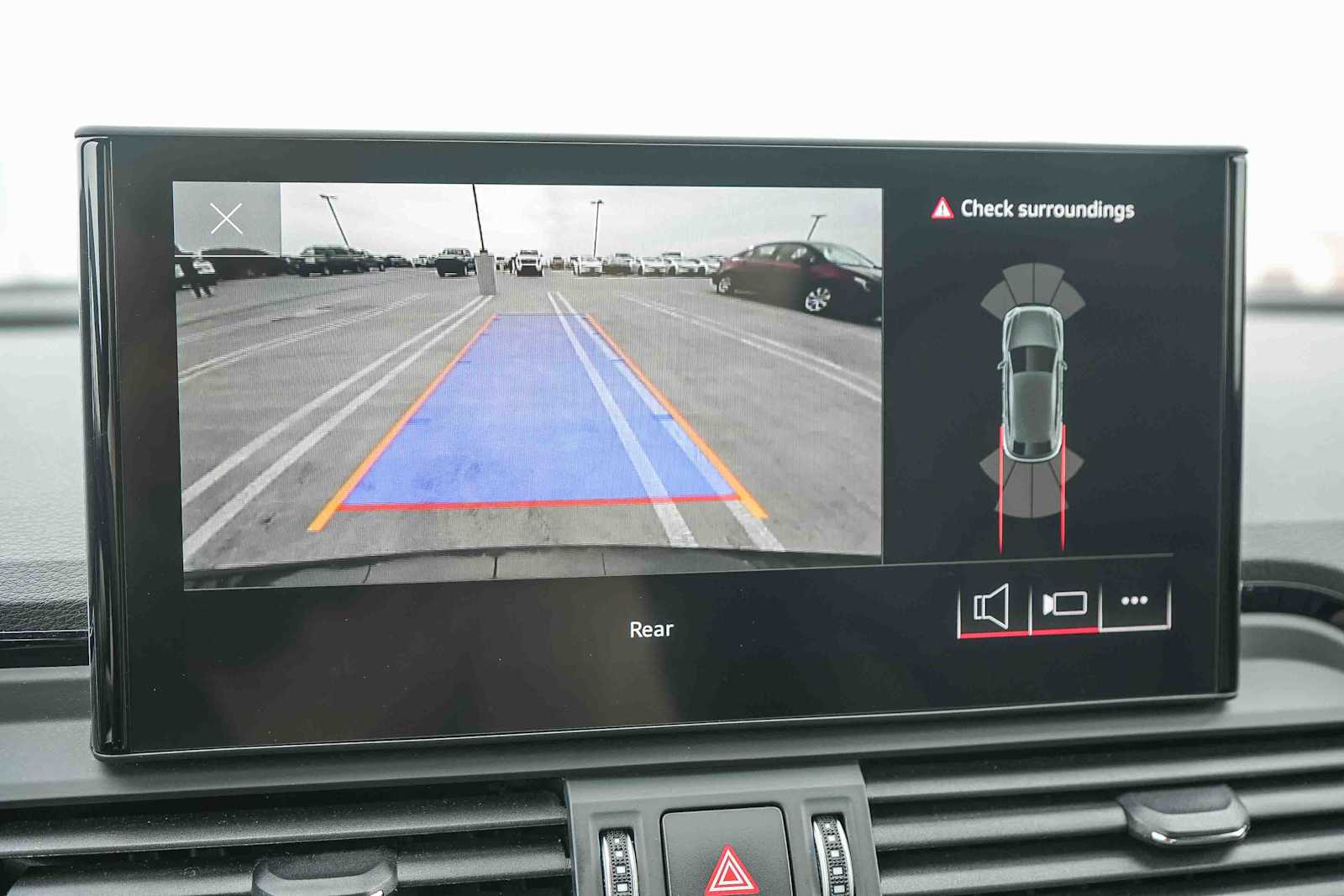 Thumbnail: 2023 Audi Q5 - 34