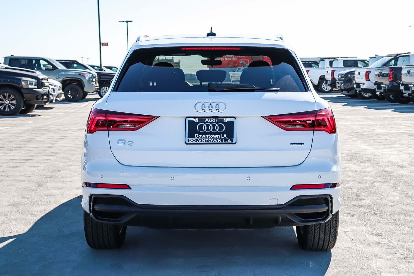 Thumbnail: 2025 Audi Q3 - 8