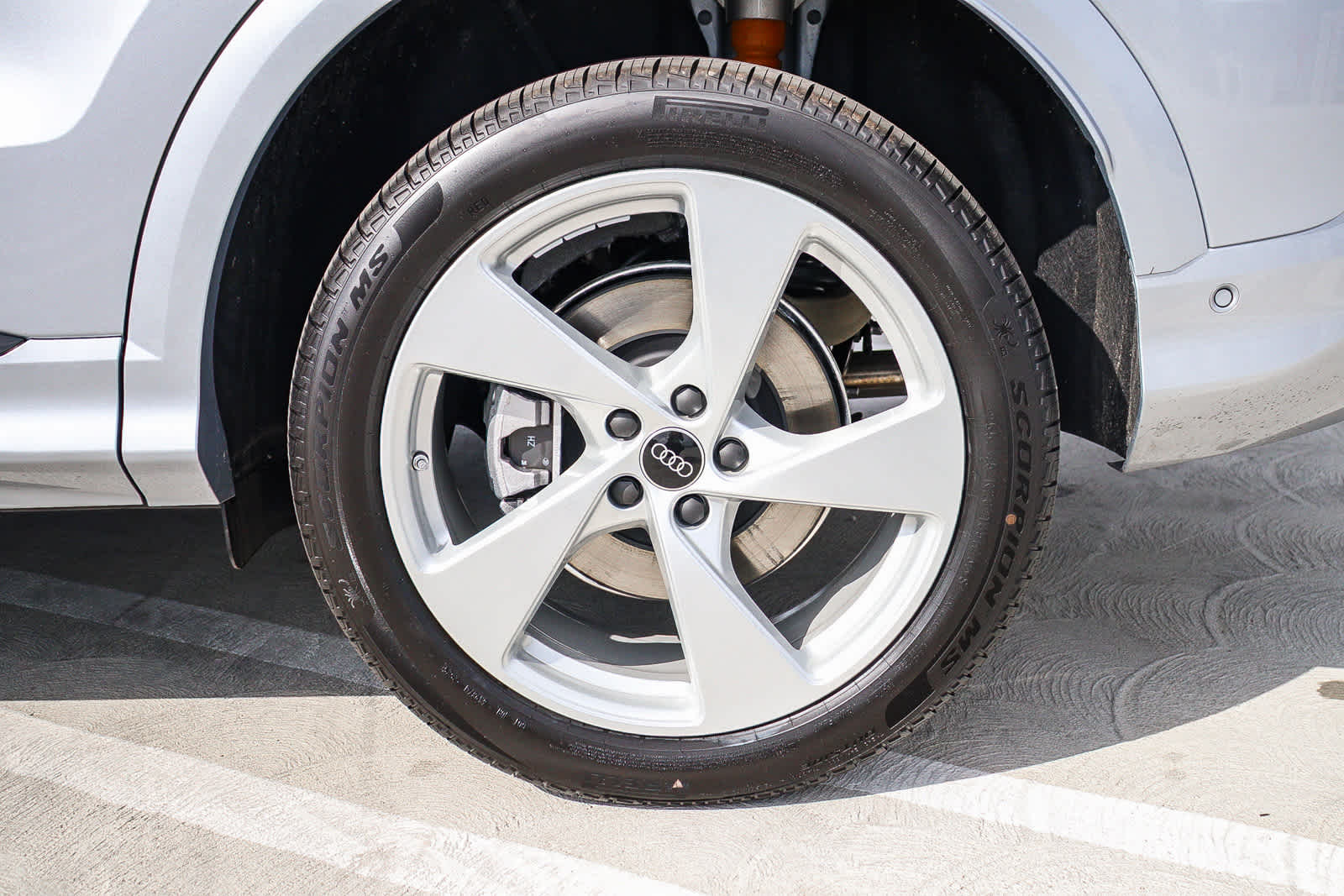 Thumbnail: 2025 Audi Q5 - 13