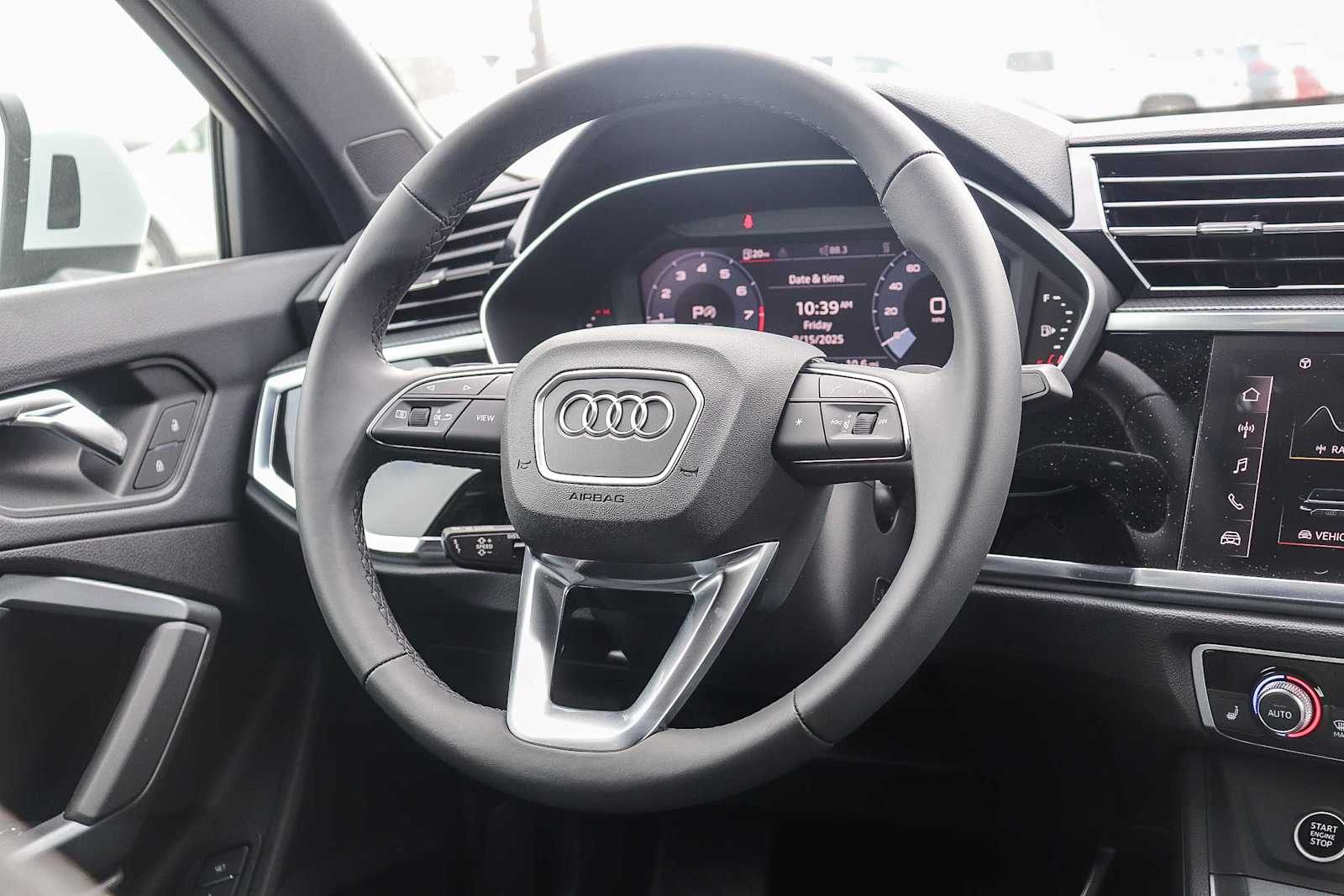 Thumbnail: 2025 Audi Q3 - 16