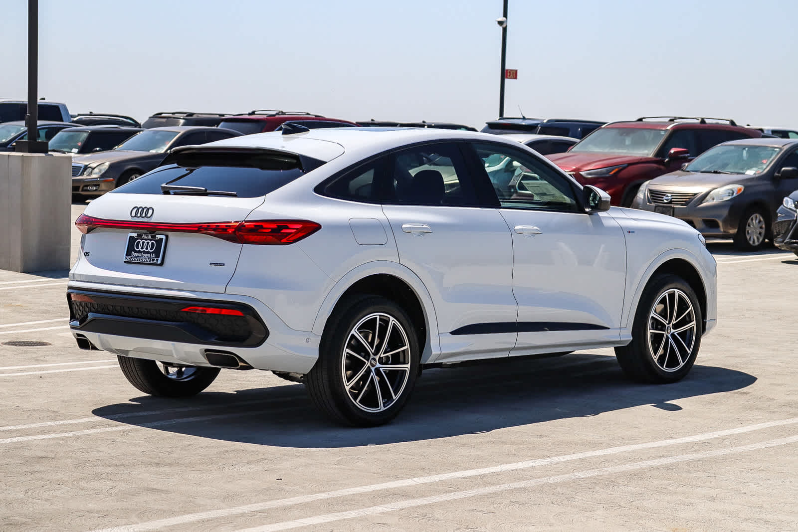 Thumbnail: 2026 Audi Q5 - 4