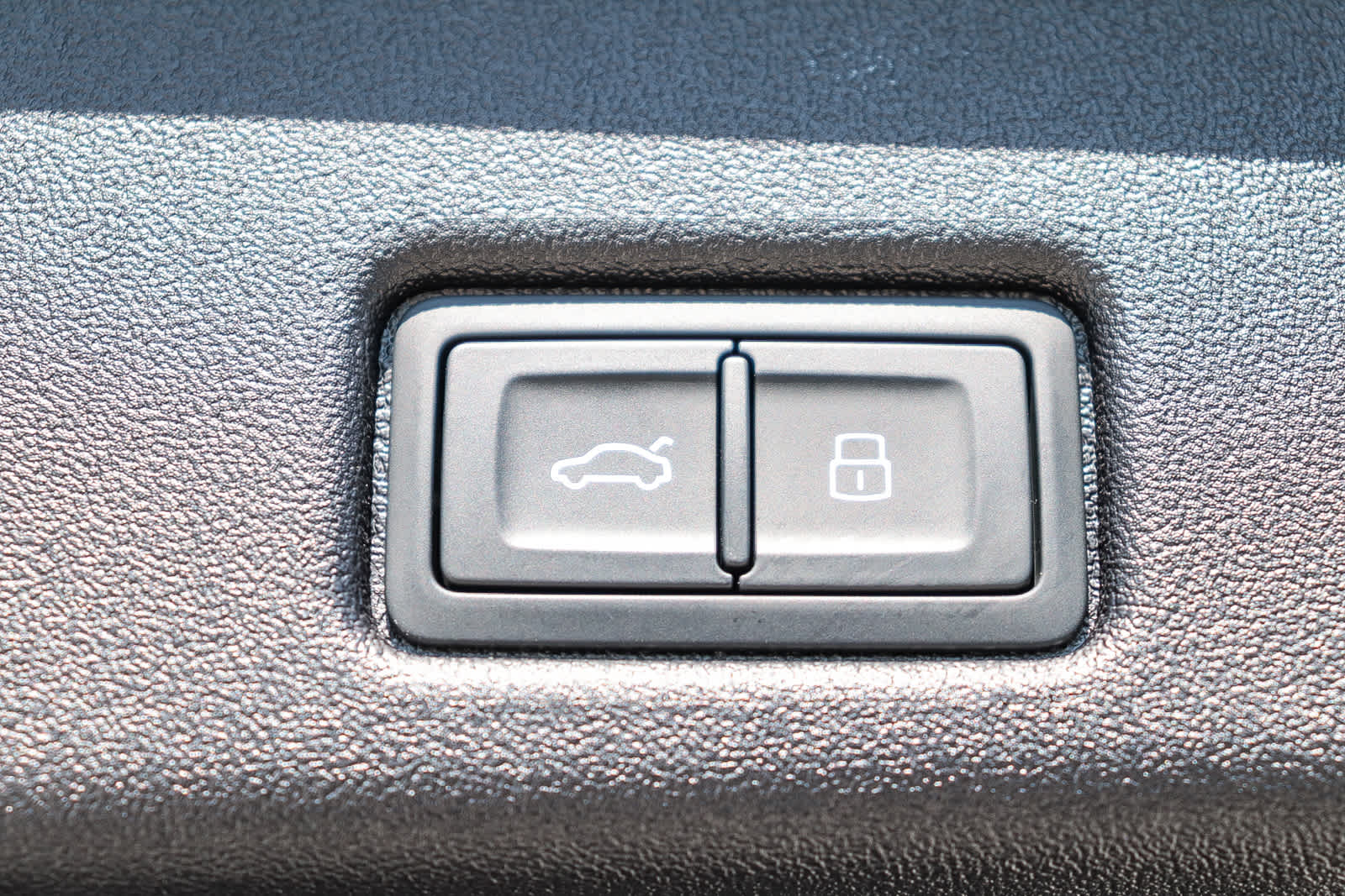 Thumbnail: 2025 Audi Q5 - 38