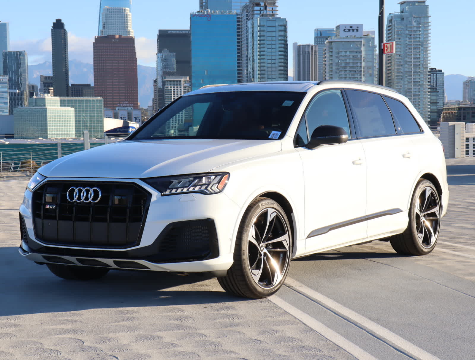 Thumbnail: 2024 Audi SQ7 - 12
