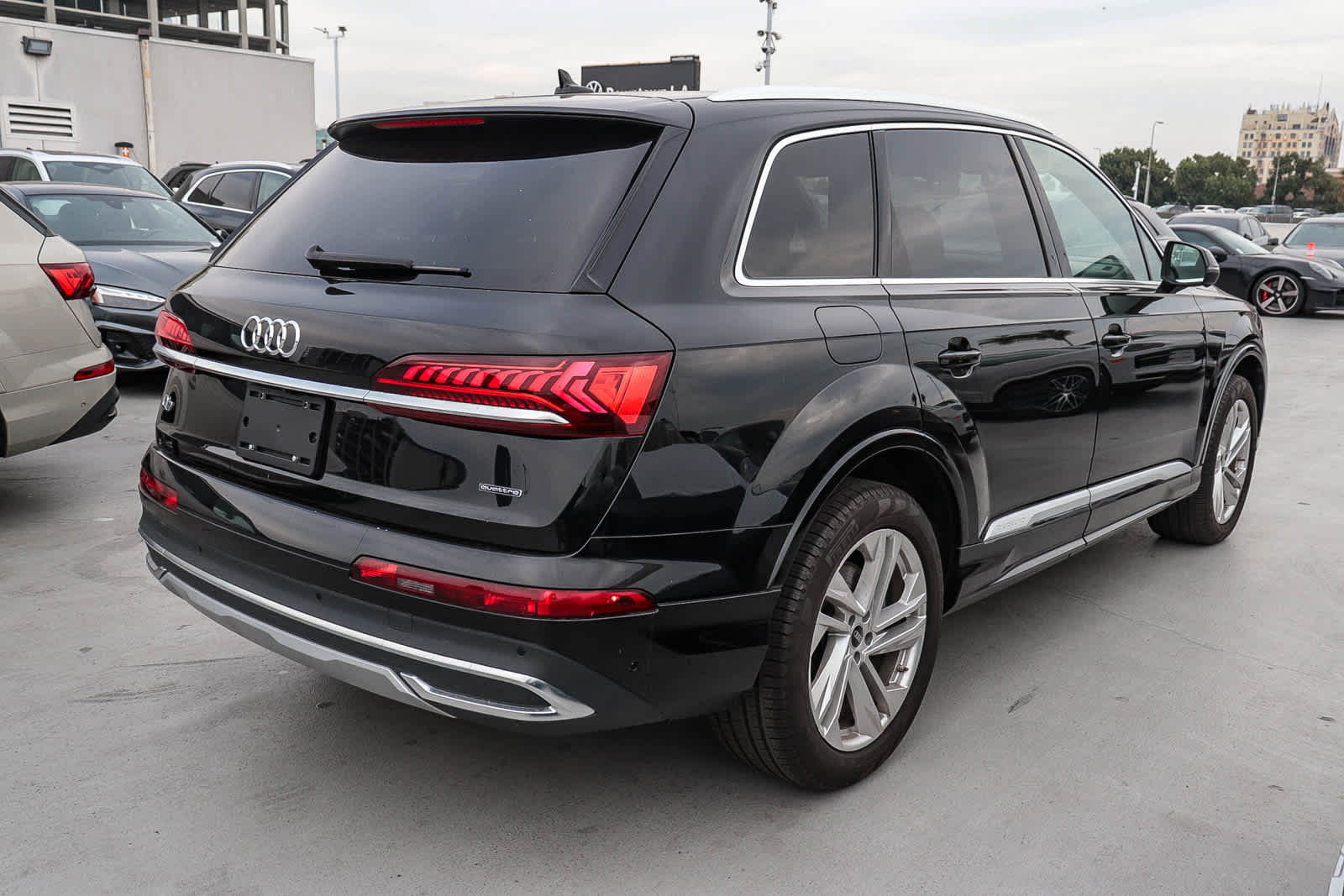 Thumbnail: 2023 Audi Q7 - 14