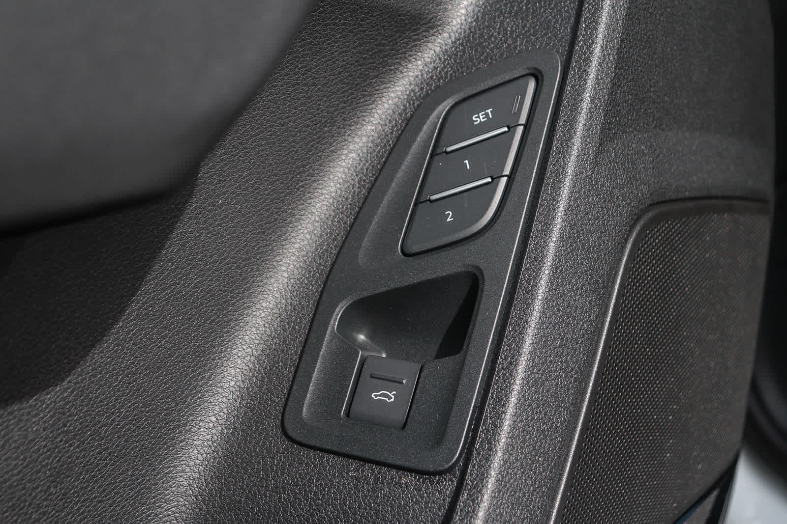 Thumbnail: 2025 Audi Q3 - 29