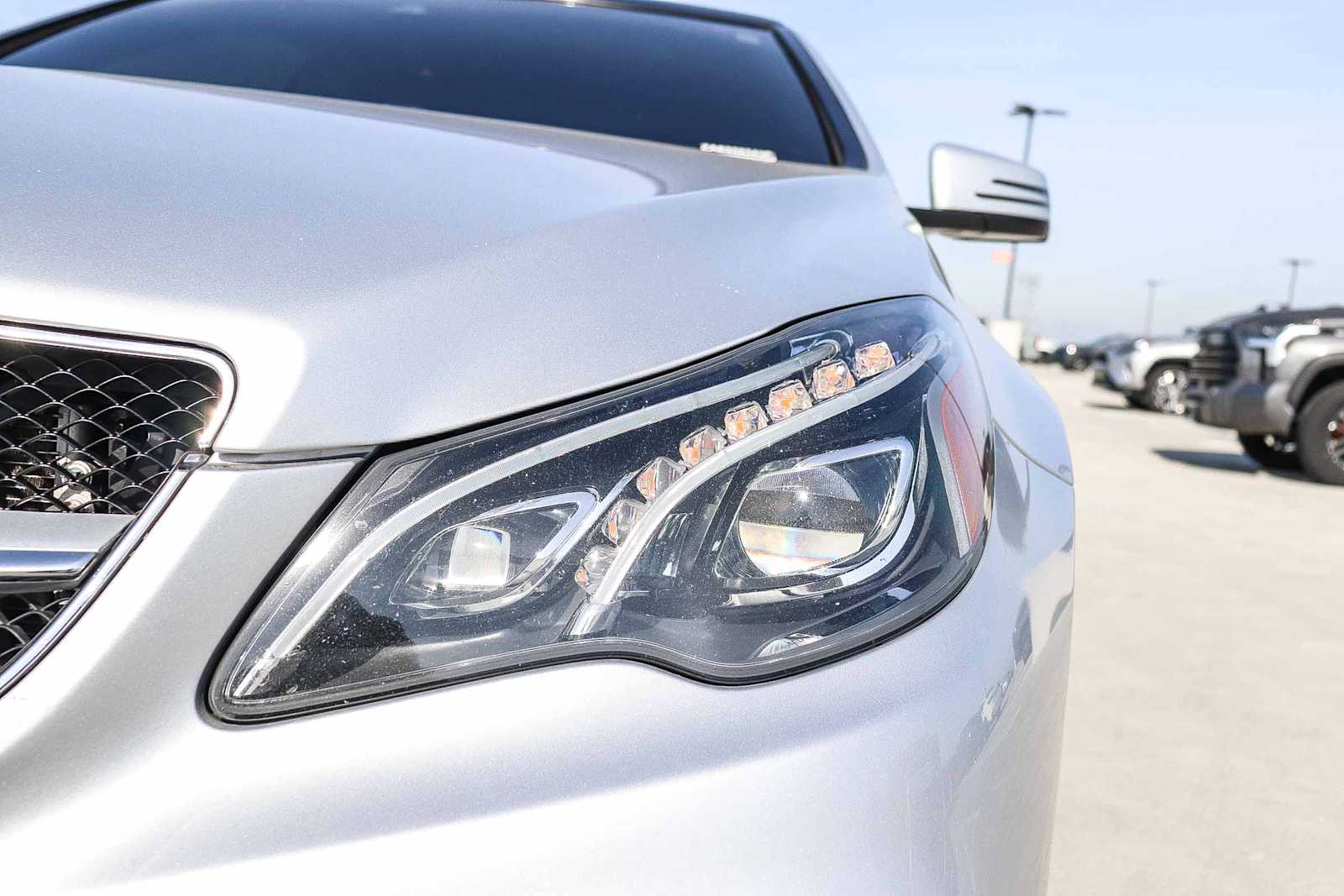 Thumbnail: 2016 Mercedes-Benz E-Class - 13