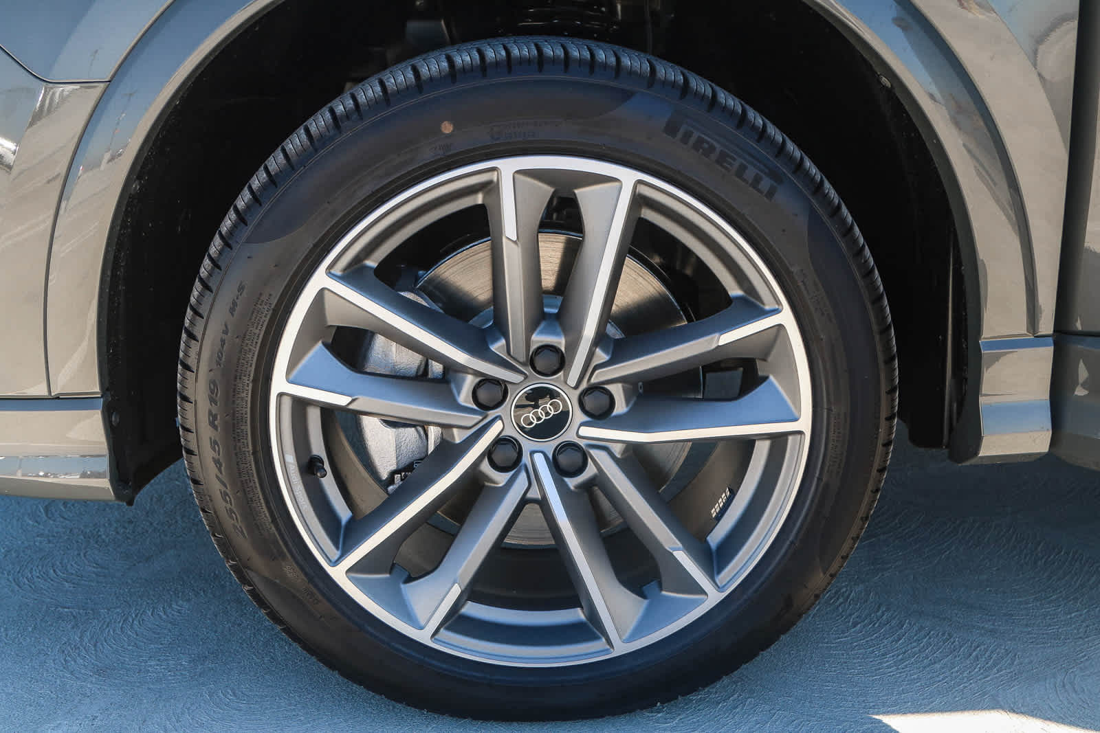 Thumbnail: 2025 Audi Q3 - 14