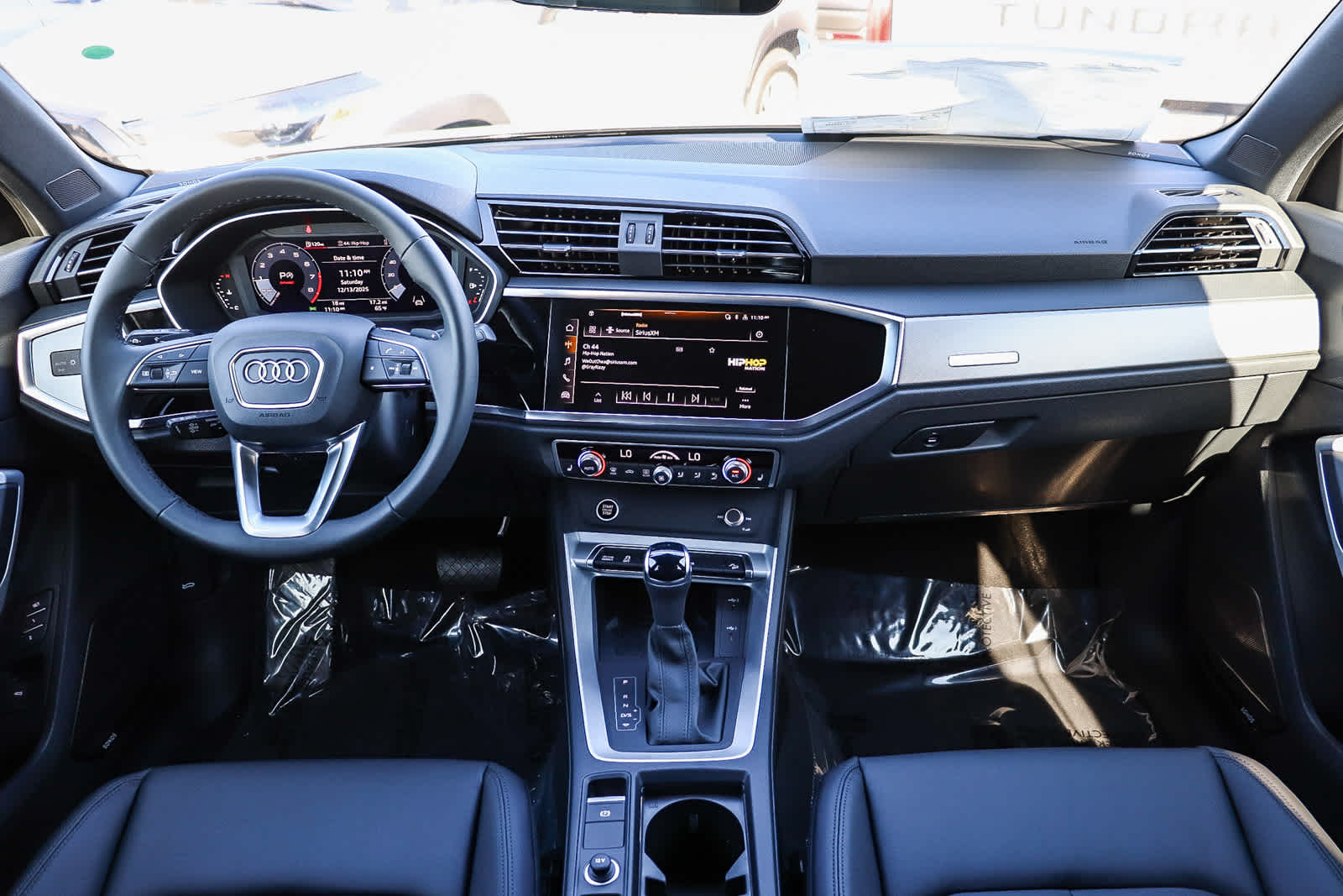 Thumbnail: 2025 Audi Q3 - 16