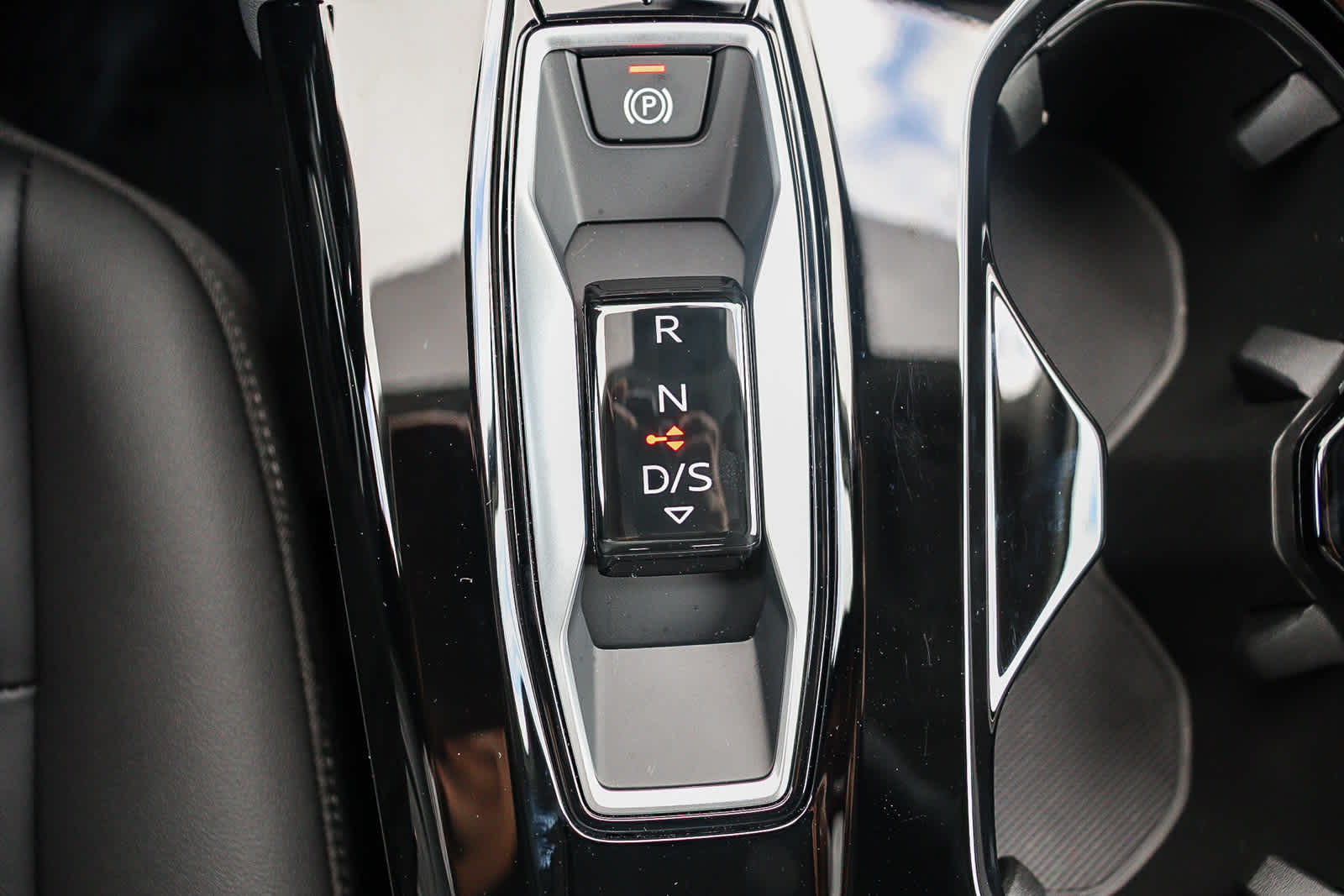 Thumbnail: 2025 Audi Q5 - 25