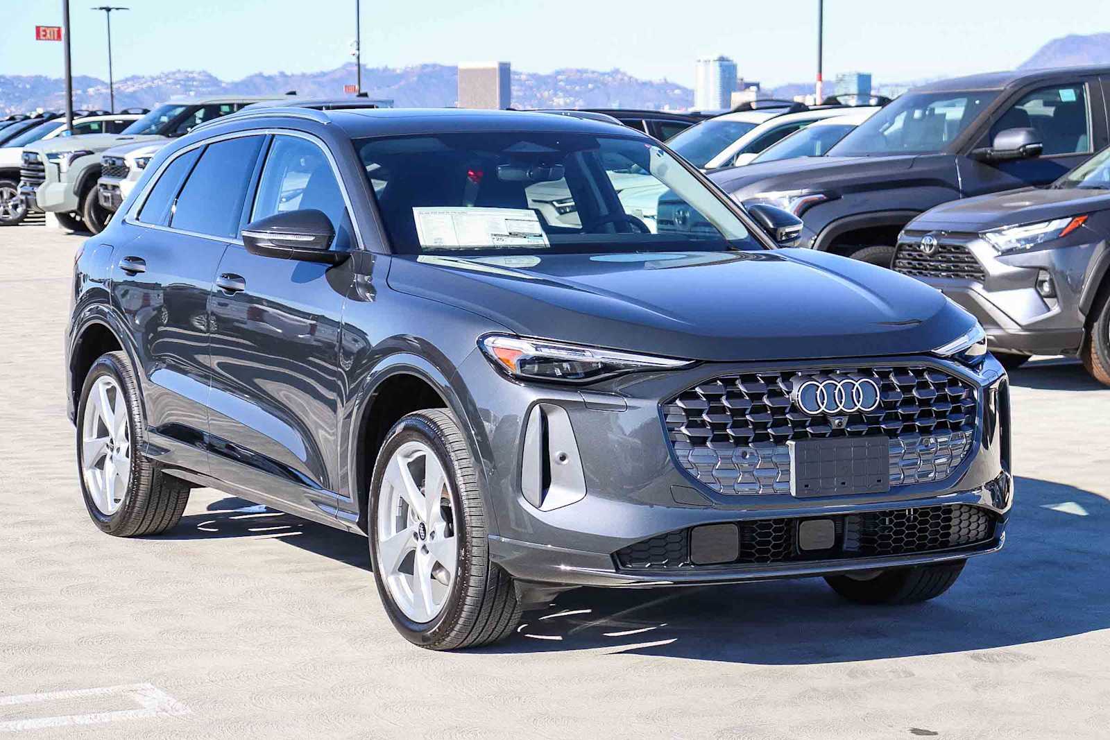 Thumbnail: 2025 Audi Q5 - 3