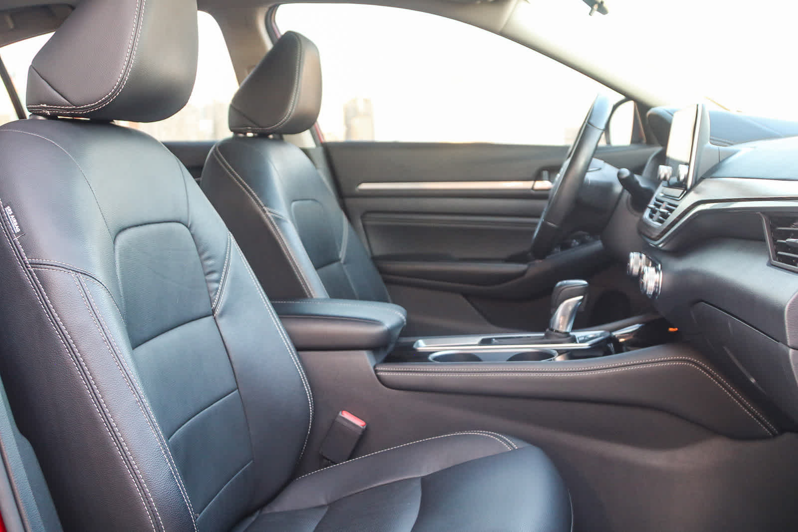 Thumbnail: 2022 Nissan Altima - 22