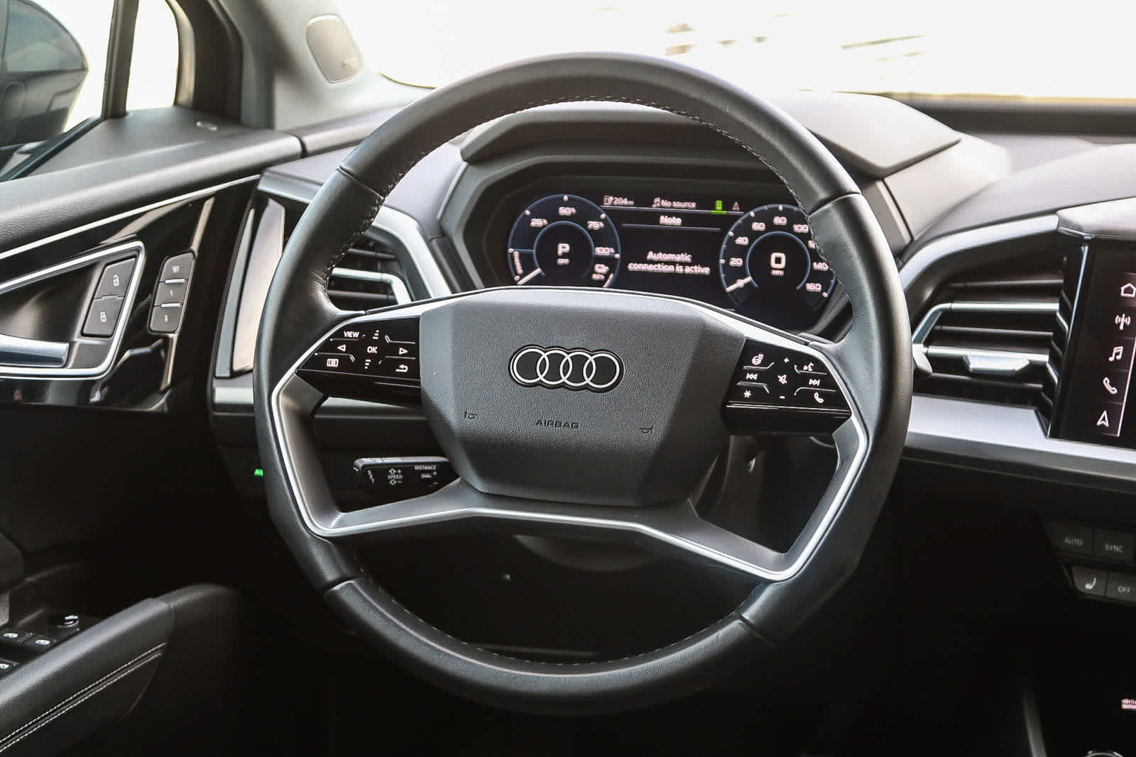 Thumbnail: 2024 Audi Q4 e-tron - 15