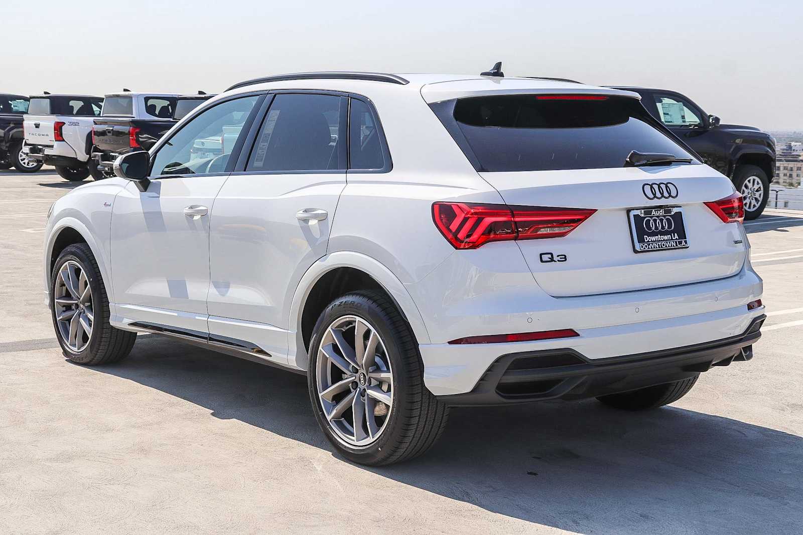 Thumbnail: 2025 Audi Q3 - 6