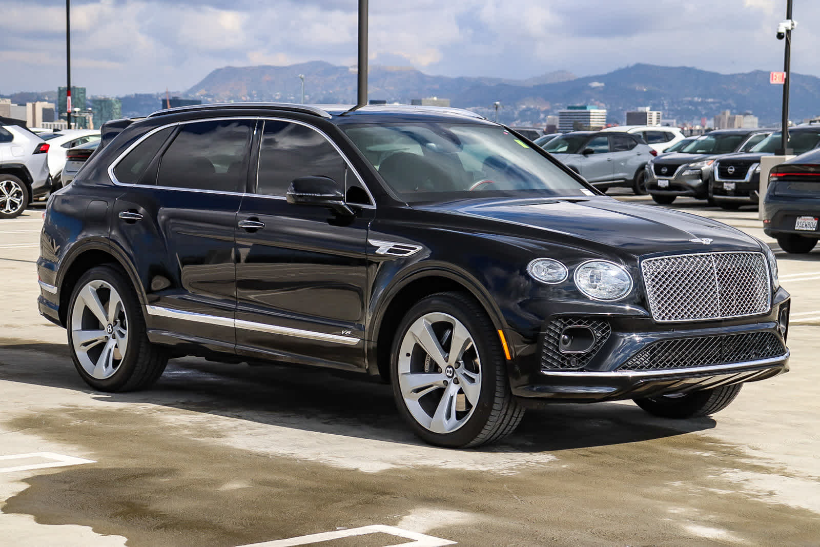 Thumbnail: 2021 Bentley Bentayga - 3