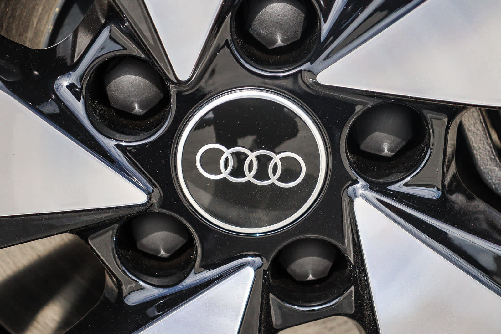 Thumbnail: 2025 Audi A5 - 15