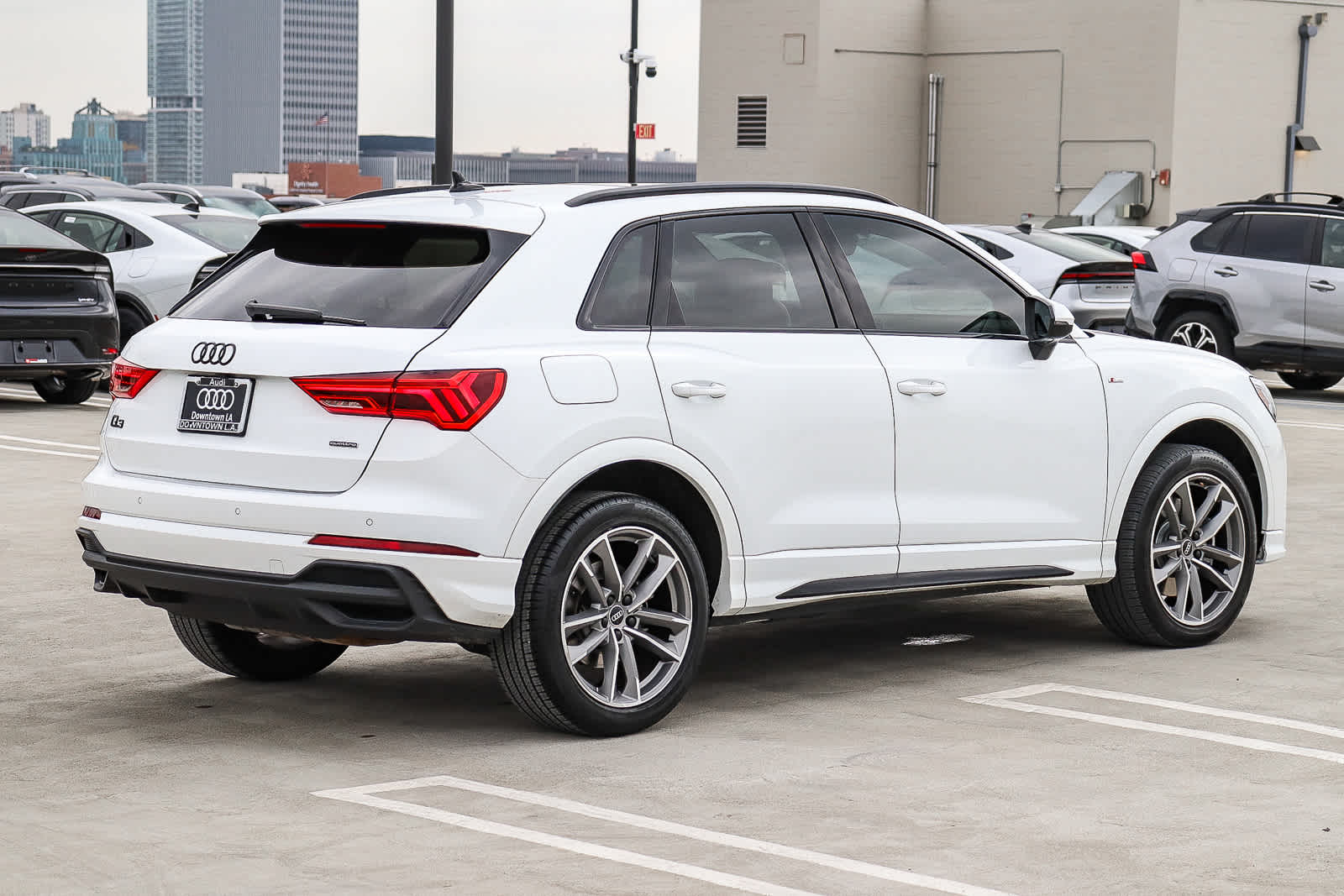 Thumbnail: 2023 Audi Q3 - 4