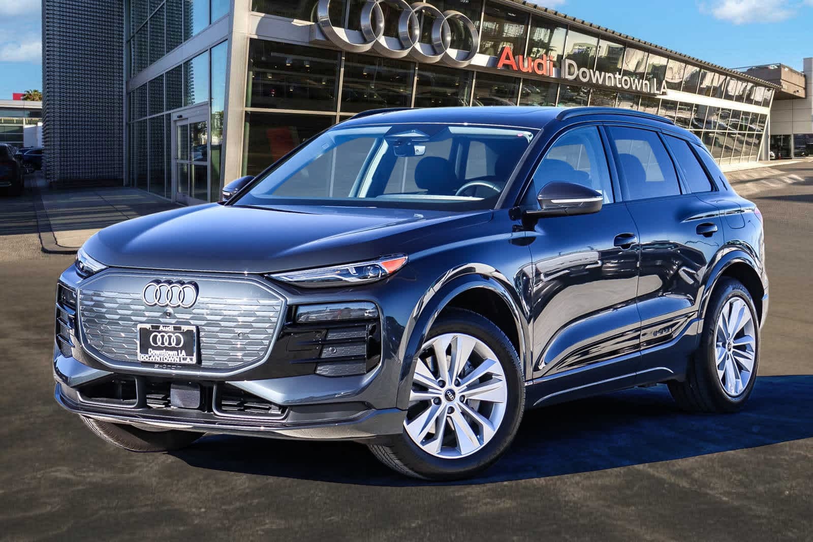 2025 Audi Q6 e-tron Premium -
                  Los Angeles, CA