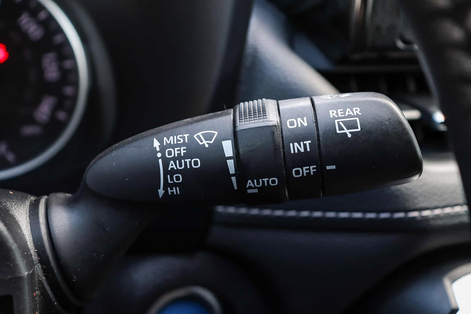 Thumbnail: 2021 Toyota RAV4 - 31