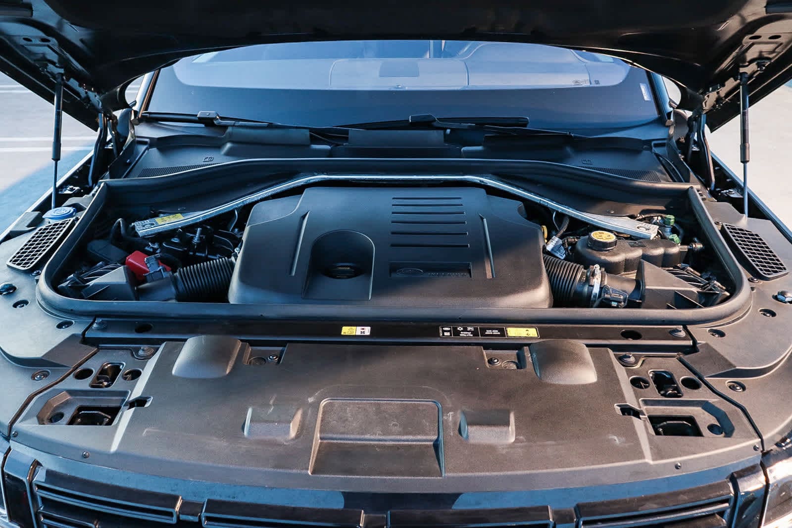 Thumbnail: 2023 Land Rover Range Rover Sport - 35