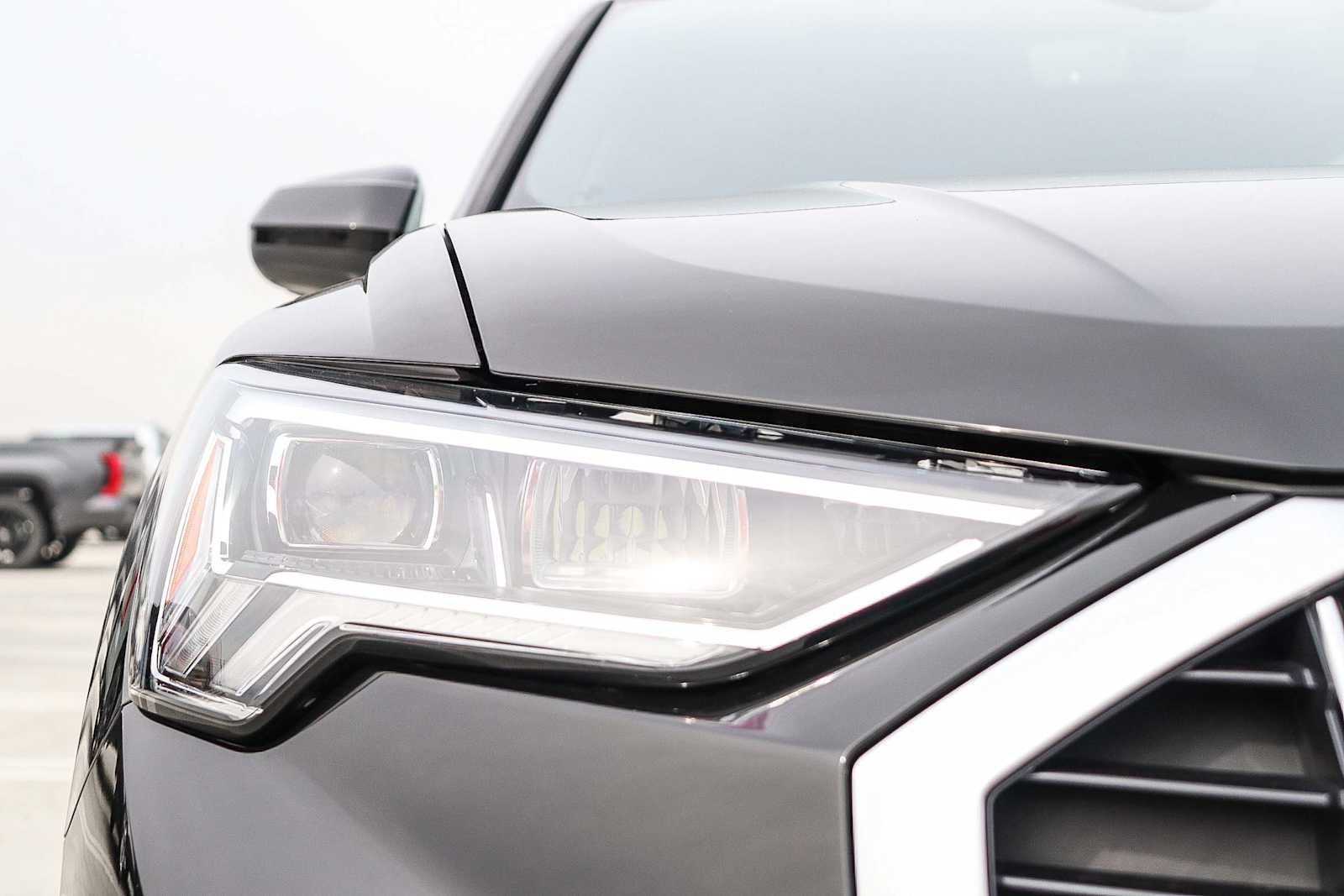 Thumbnail: 2025 Audi Q3 - 9