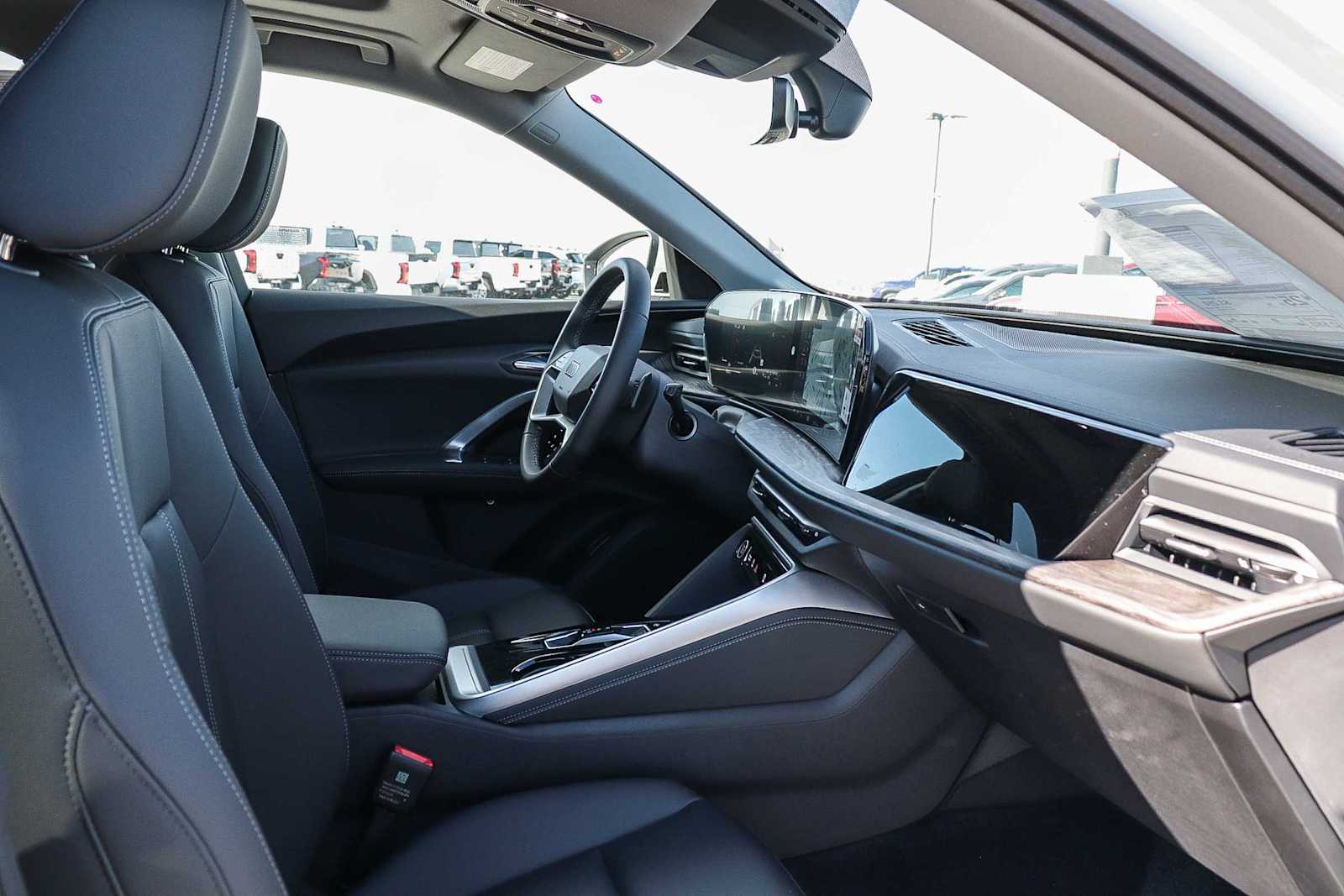 Thumbnail: 2025 Audi Q5 - 22