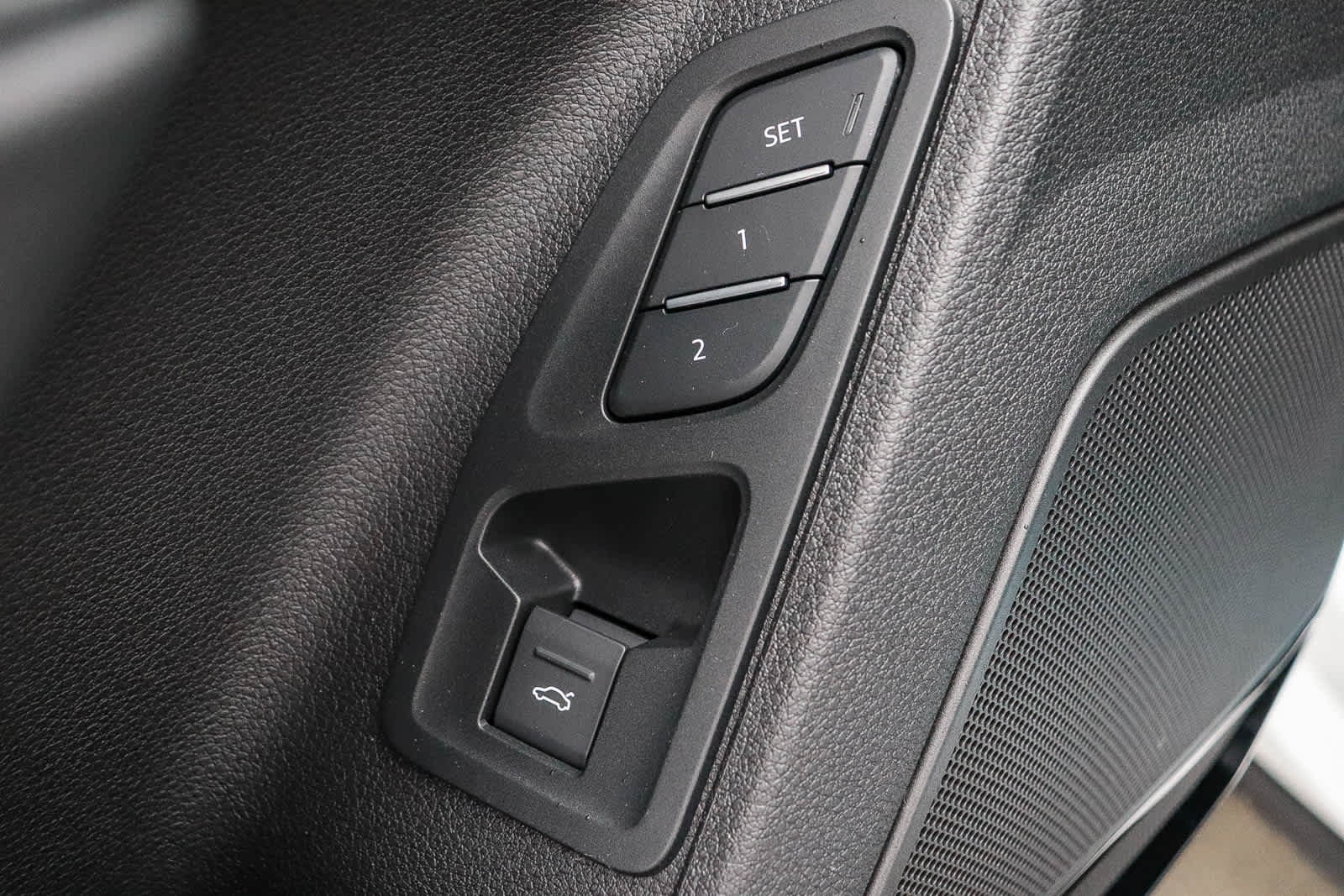 Thumbnail: 2025 Audi Q3 - 26