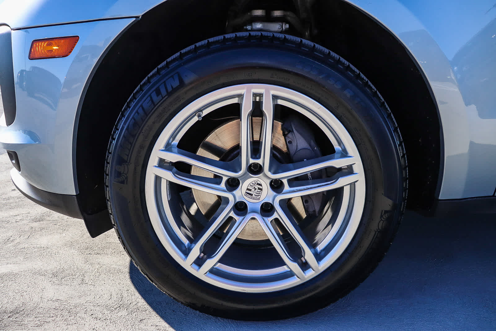 Thumbnail: 2020 Porsche Macan - 14