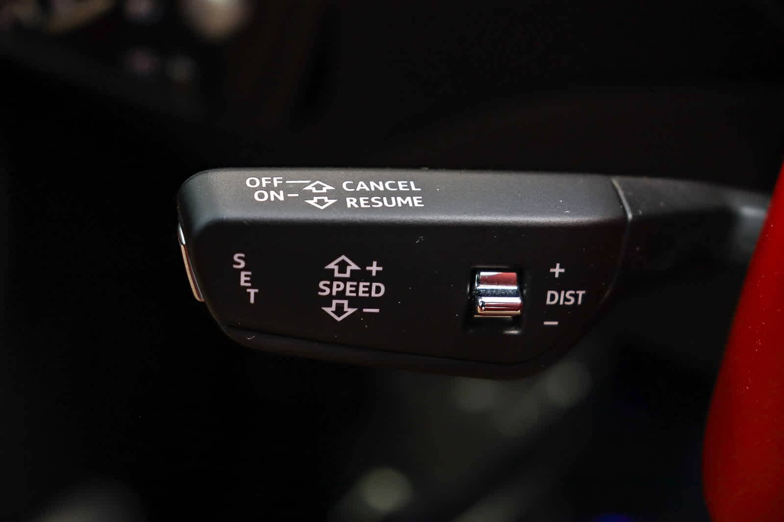 Thumbnail: 2021 Bentley Bentayga - 34