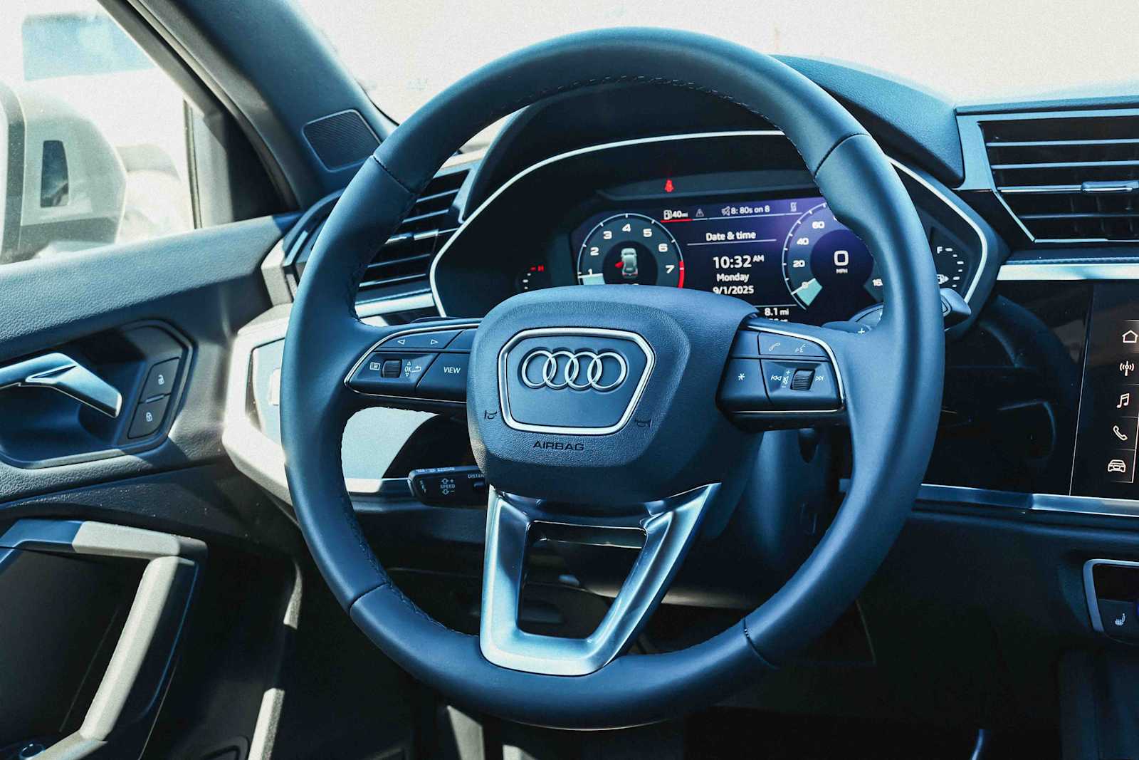 Thumbnail: 2025 Audi Q3 - 16