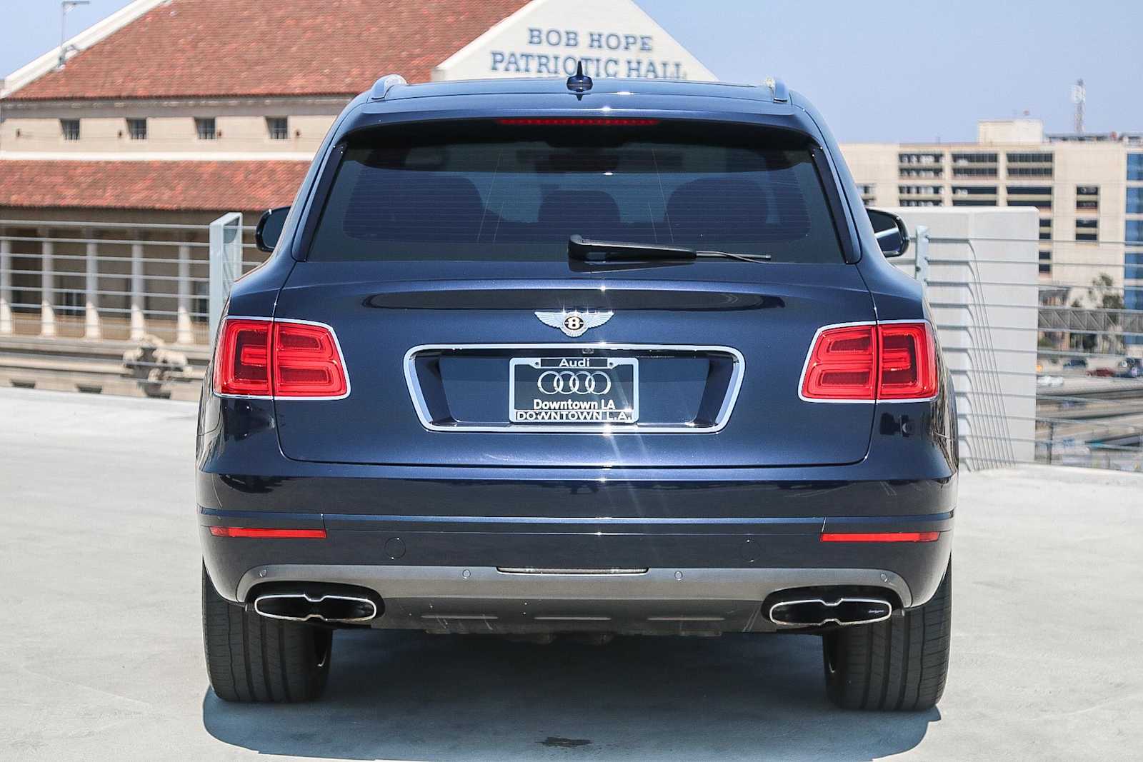 Thumbnail: 2019 Bentley Bentayga - 7