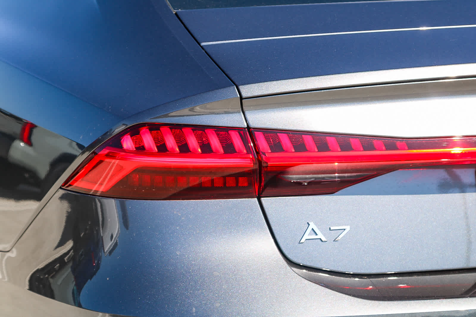 Thumbnail: 2025 Audi A7 - 9