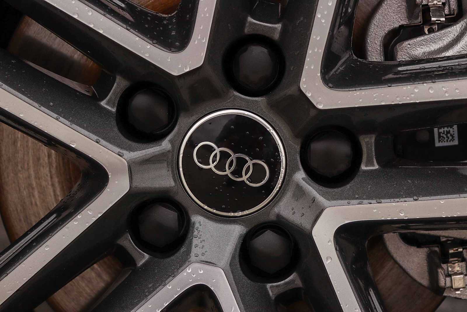 Thumbnail: 2026 Audi Q5 - 15