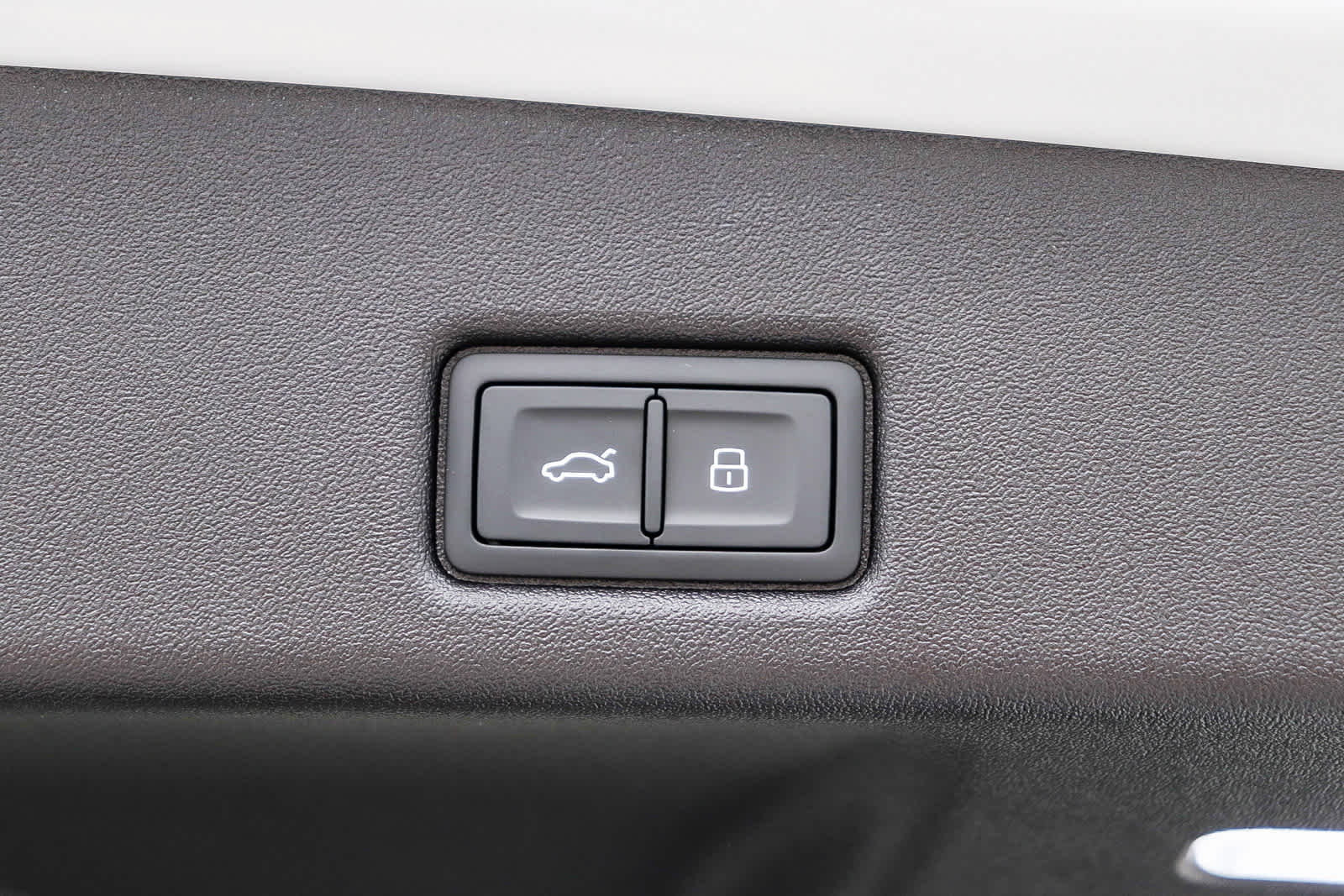 Thumbnail: 2025 Audi Q5 - 37