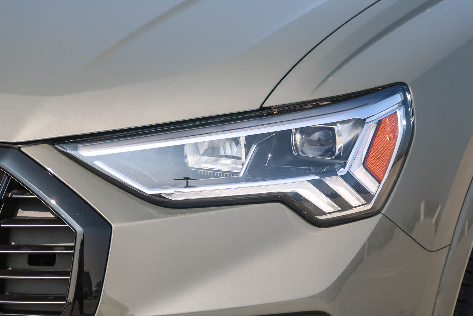 Thumbnail: 2025 Audi Q3 - 5