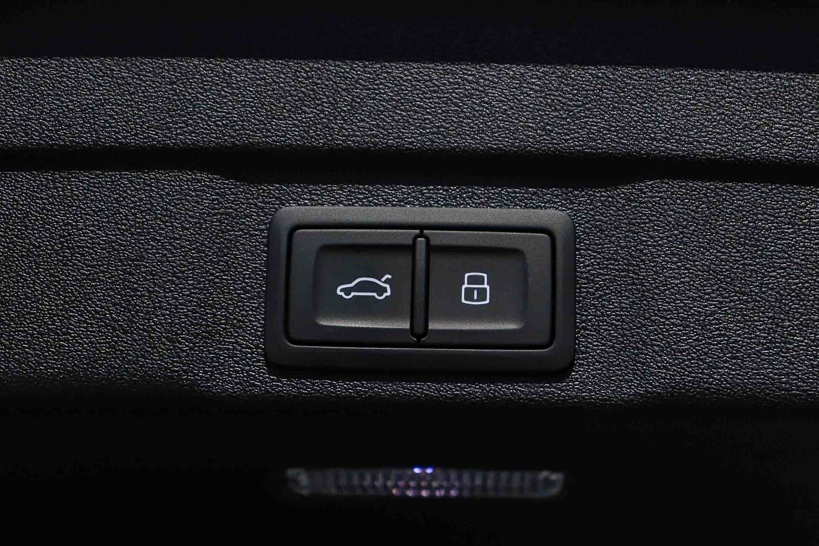 Thumbnail: 2025 Audi A5 - 36