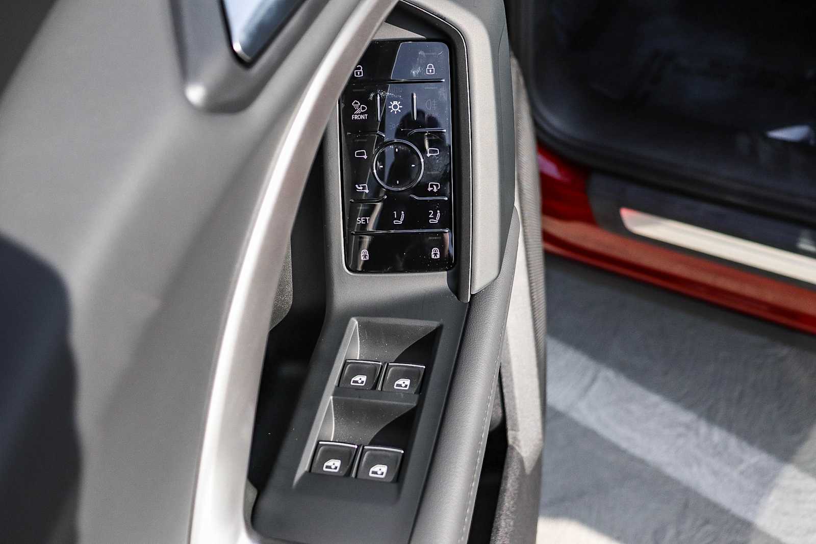 Thumbnail: 2025 Audi Q5 - 26