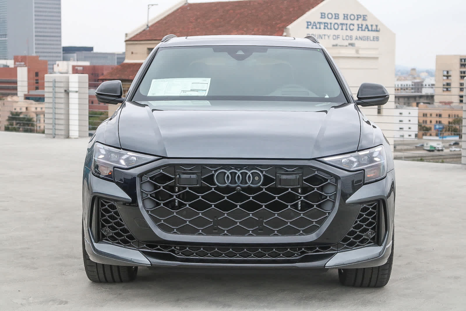 Thumbnail: 2025 Audi RS Q8 - 2