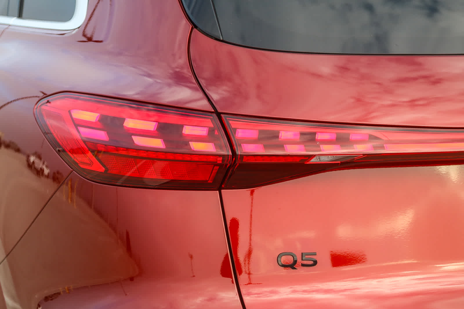 Thumbnail: 2025 Audi Q5 - 10