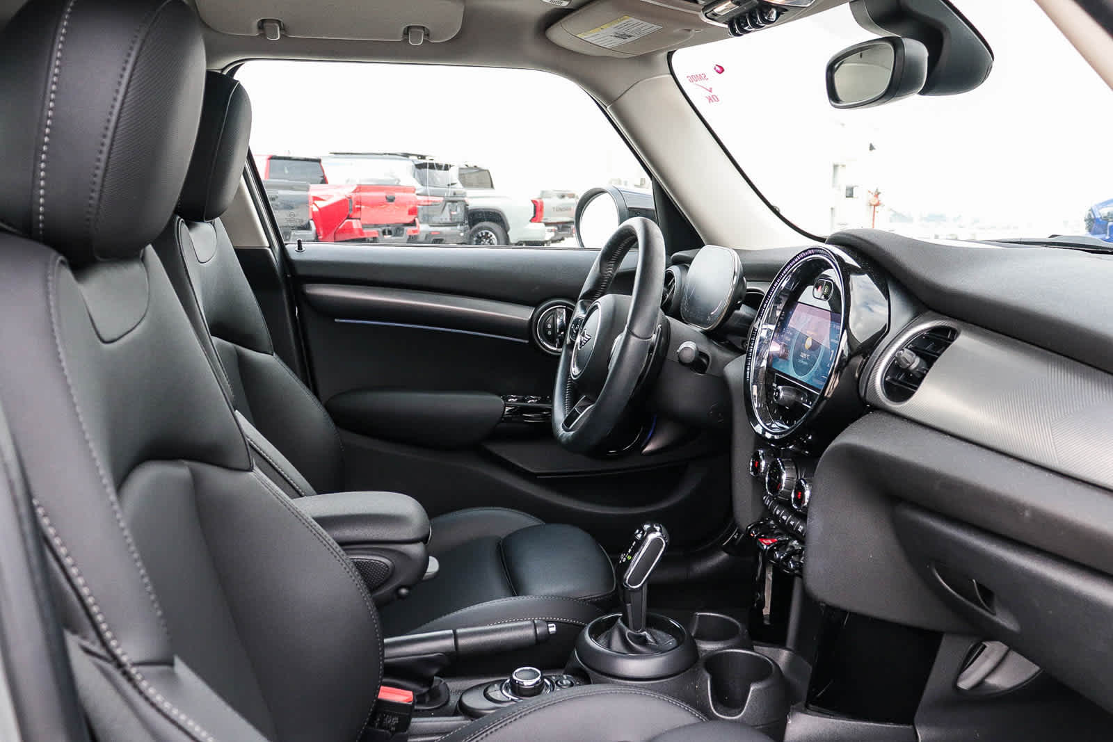 Thumbnail: 2023 MINI Cooper Hardtop - 17