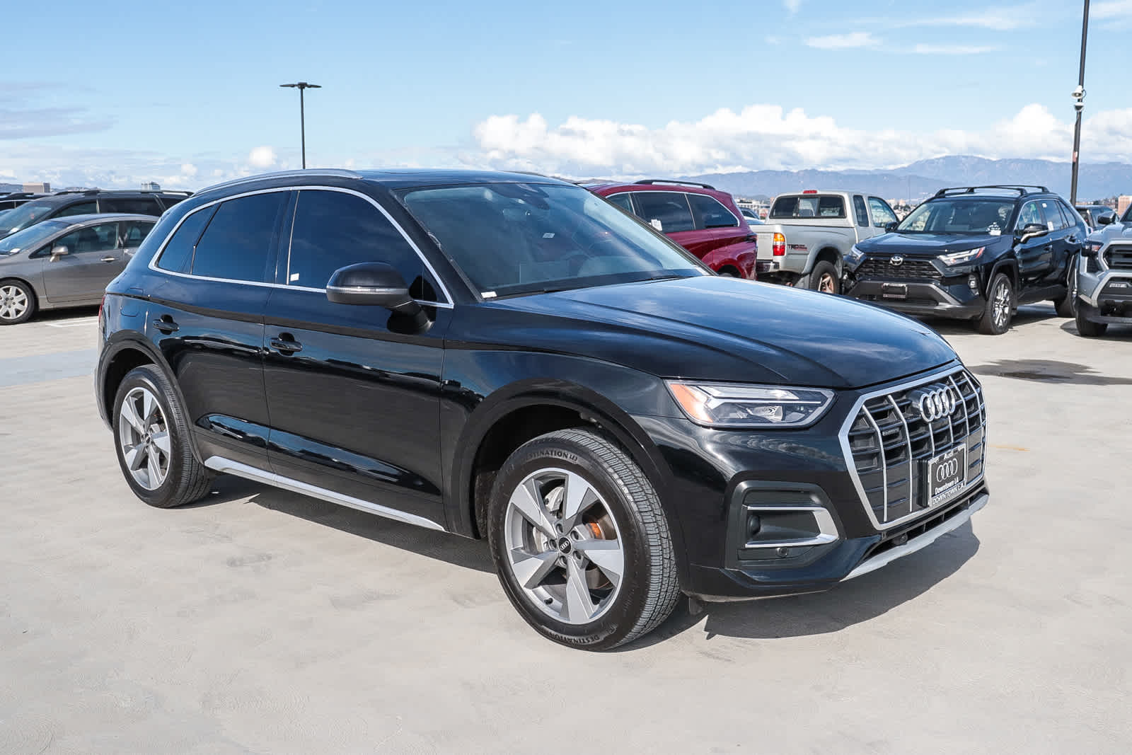 Thumbnail: 2023 Audi Q5 - 3