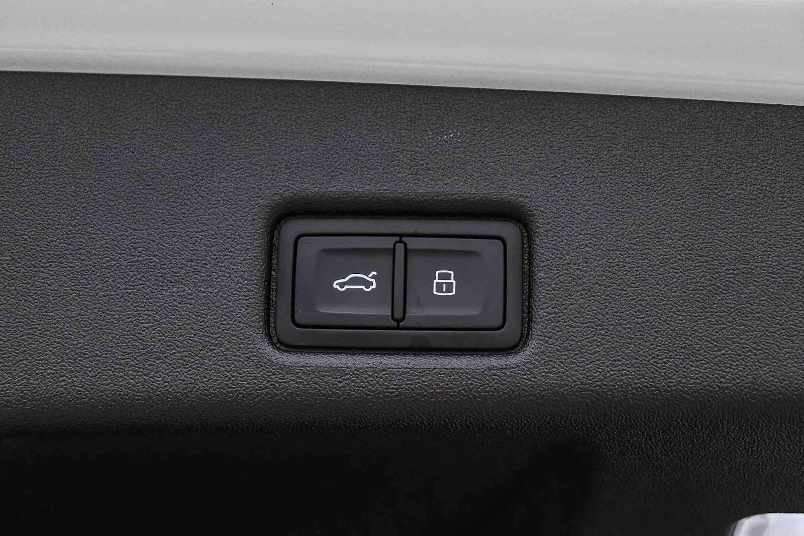 Thumbnail: 2025 Audi Q5 - 37