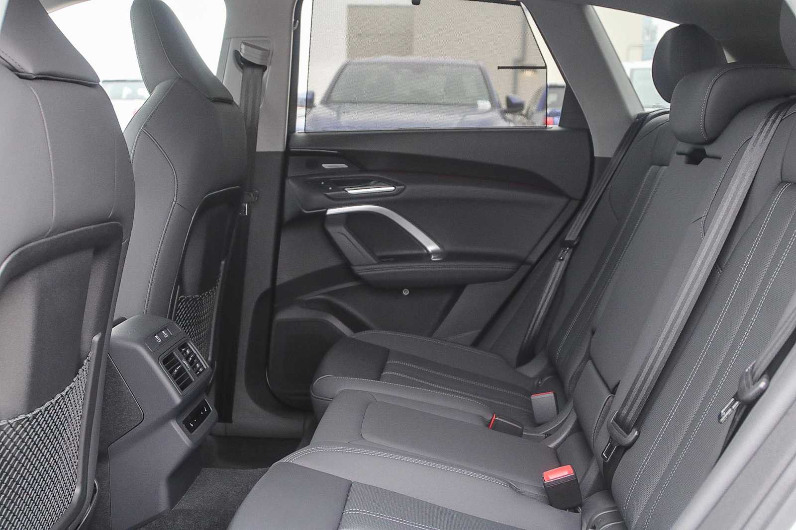 Thumbnail: 2025 Audi Q5 - 19