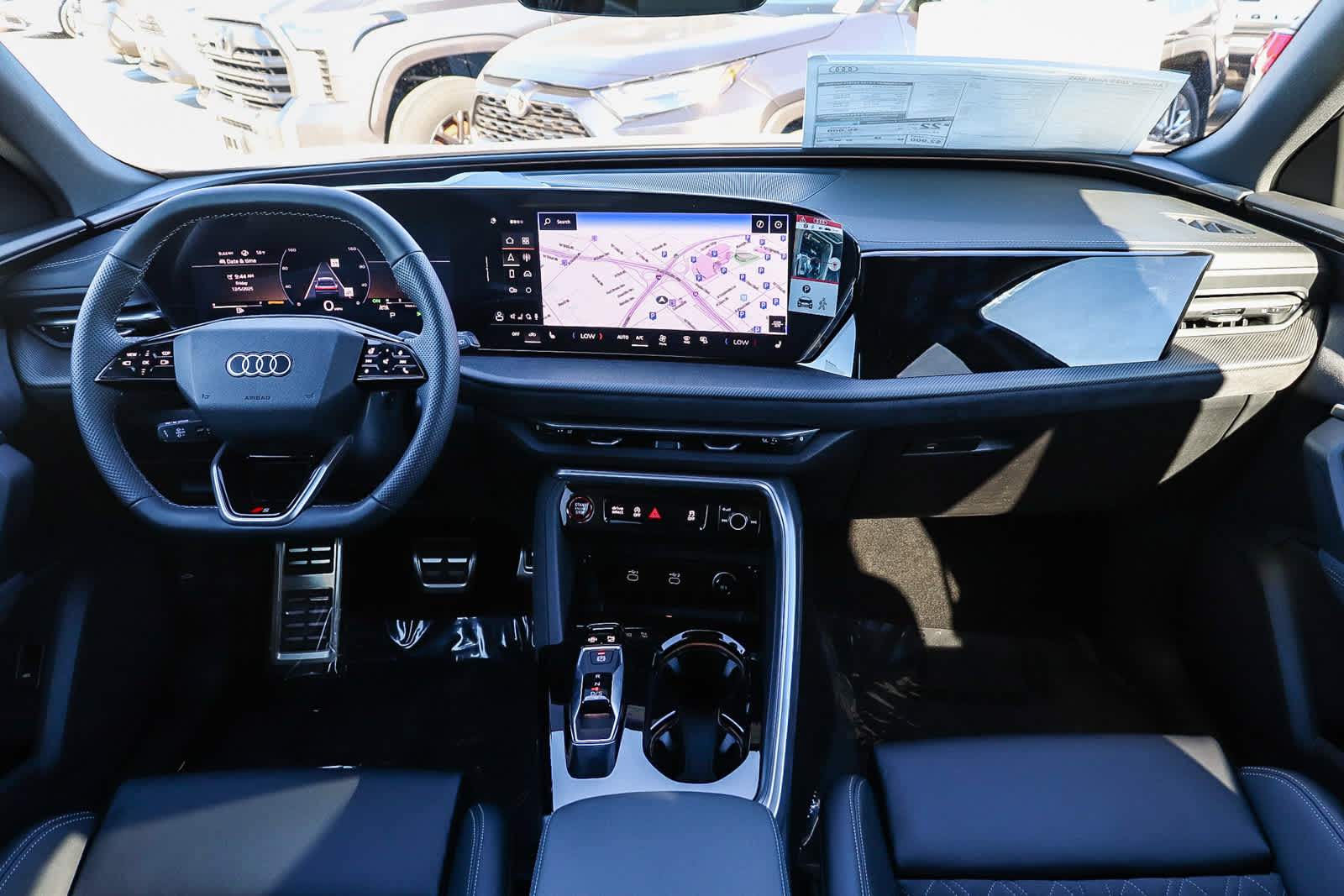 Thumbnail: 2025 Audi SQ5 - 16