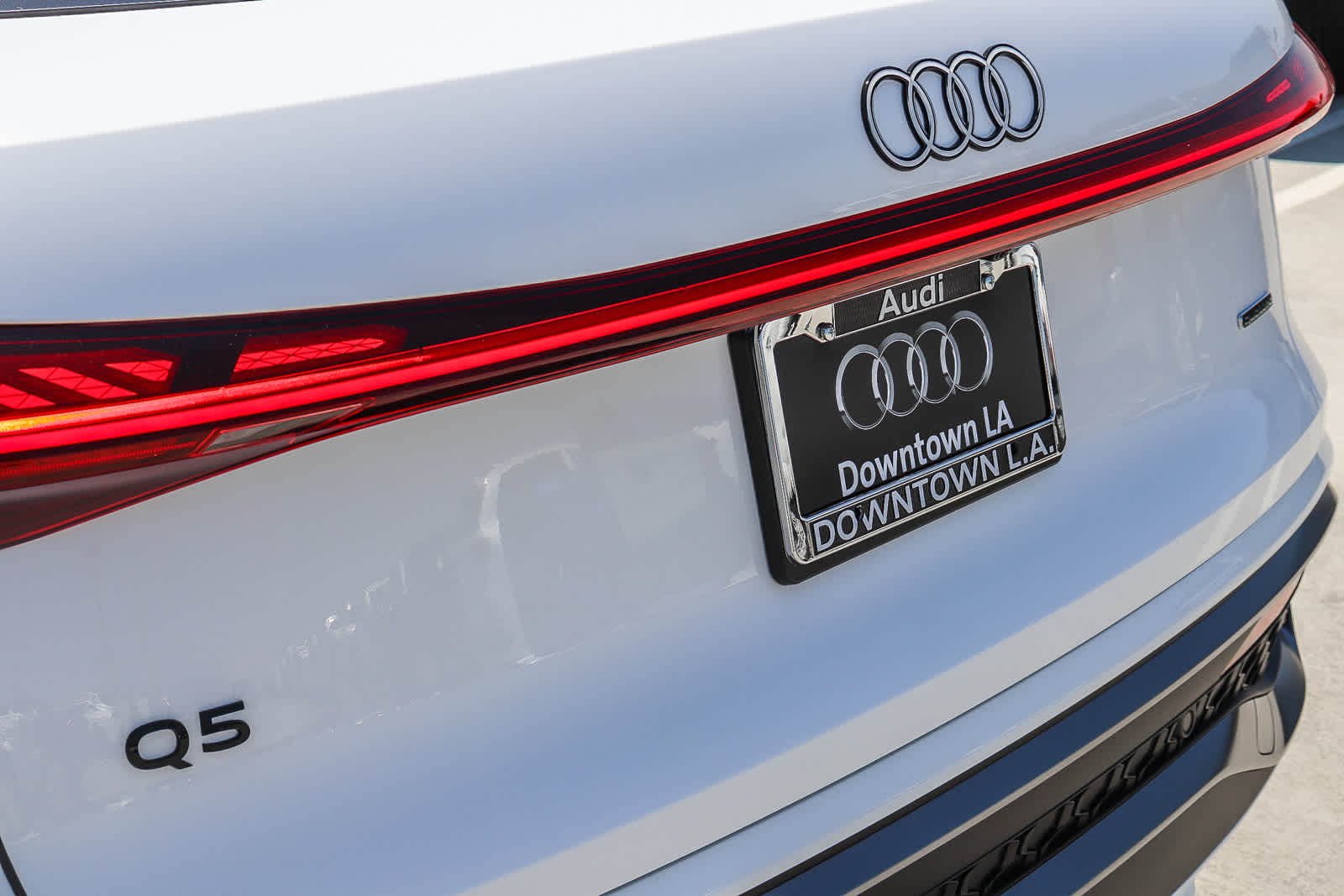 Thumbnail: 2025 Audi Q5 - 8